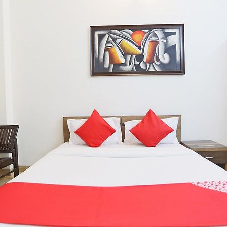 Oyo 60966 Balaji Upvan Hotel Kāsandra Esterno foto