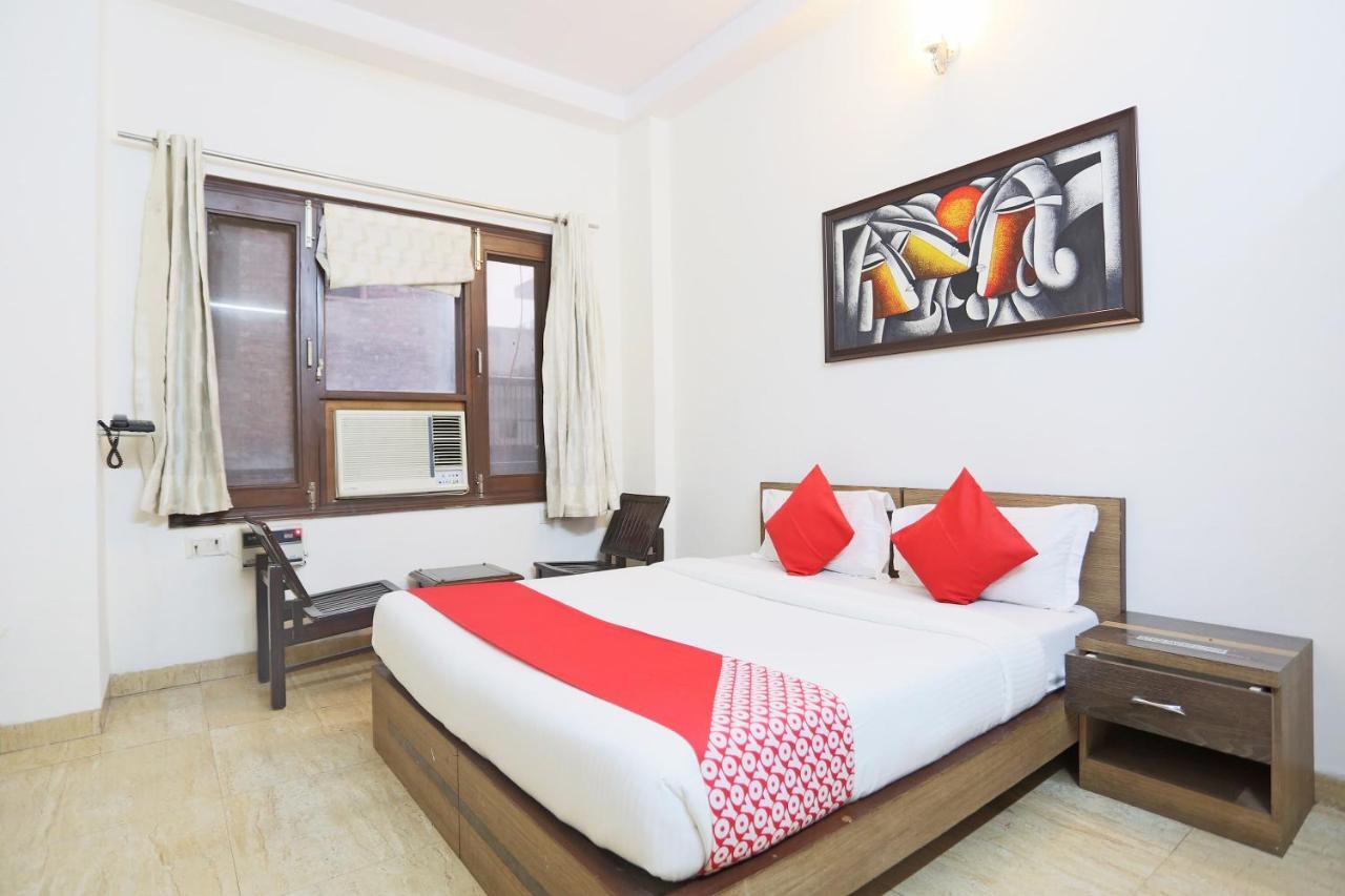 Oyo 60966 Balaji Upvan Hotel Kāsandra Esterno foto