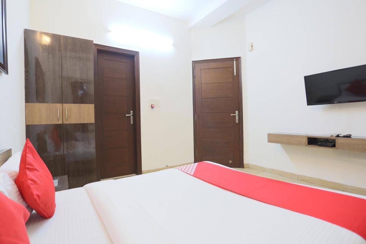 Oyo 60966 Balaji Upvan Hotel Kāsandra Camera foto